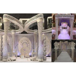 Mandap de Boda de Diseño Clásico con Mariposas Plateadas, Mandap de Boda Estilo Mariposa con Puerta, EE. UU. - Product Image 1