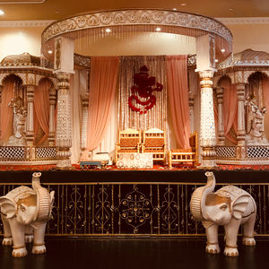 Mandap de Boda Tradicional Gujarati, Diseño de Pilares Dev, Mandapam para Bodas, Estilo del Sur de la India, Conjunto de Mandap para Bodas, EE. UU. - Product Image 6