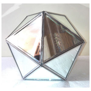 Pièce maîtresse de boule miroir décorative en verre et en acier pour la décoration de la maison et de l'événement au prix disponible vente en gros - Product Image 1