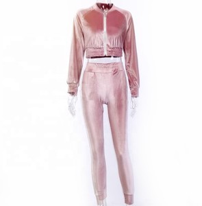 Al por mayor venta al por mayor nueva llegada de chándal de las mujeres conjunto de 2 piezas de terciopelo con cremallera Top de corte Slim de sudadera y Jogger pantalón traje - Product Image 6