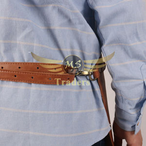 Delantal de carpintero de cuero genuino Delantal más vendido Logotipo personalizado Tocador impermeable Jardinería Delantal de herramientas de cuero encerado - Product Image 5