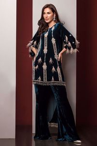 NEW--ELEGANT-STYLISH---VELVET--KURTA, elegante, para WITH-BEAUTIFUL---ZARI de fiesta, boda, 2021 - Product Image 2