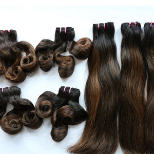 Venta al por mayor de paquetes de cabello humano Remy indio virgen sin procesar, con cutícula alineada, liso, con doble trama a máquina, para peluca negra. - Product Image 4