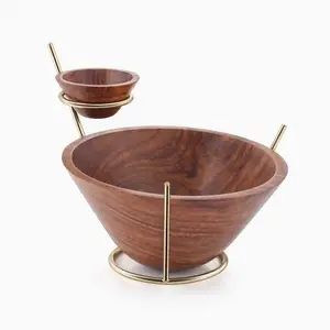 高品质圆形定制形状天然芒果木制沙拉碗饭碗，带金属丝金柄婚礼装饰碗