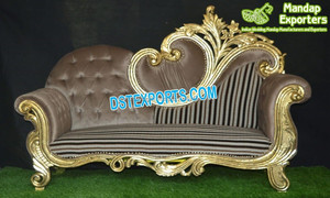 Walima Mehndi Stage Couch Último diseño Mehndi Function Couch Elegante Mehndi Stage Sofá de asiento bajo London Best Wedding Stage - Product Image 2