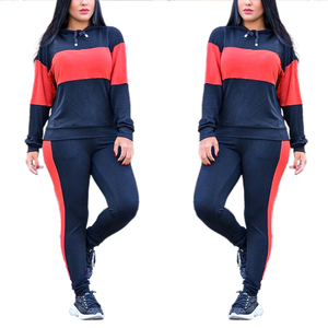 Nuevo chándal deportivo para mujer con franjas laterales con logotipo personalizado, conjunto de sudadera y pantalones de chándal de forro polar. - Product Image 5