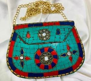 Embrague de resina para mujer para fiestas y noches Embrague de metal con decoración de vidrio Monedero de metal elegante - Product Image 4