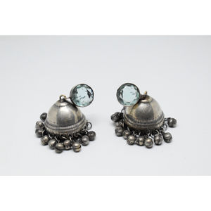 Boucles d'oreilles jhumka ghungro en laiton avec pierres, aspect argenté, style indien, dernière mode, vente en gros 2025, pour femmes et filles - Product Image 2