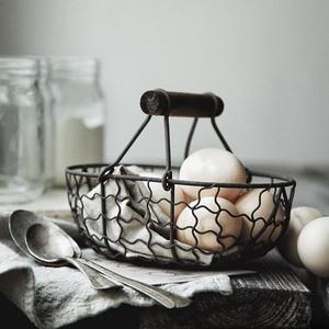 Estante de huevos de 2 niveles de nuevo diseño en metal negro recubierto de polvo perfecto para almacenamiento y organización de cocina con estilo - Product Image 5