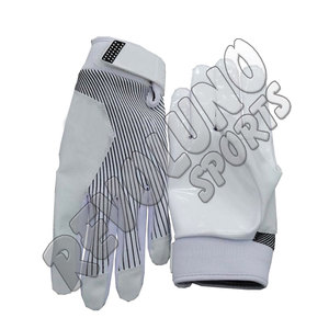 Récepteur de gants de football américain Logo de l'équipe personnalisé sur les gants Impression par sublimation Gants à la main Fournisseur pakistanais - Product Image 6