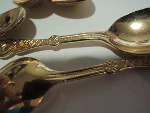 Cuillère de mariage élégante en acier inoxydable couleur or avec poignée en laiton de l'Inde, idéale aussi pour la cuisine à domicile et les hôtels. - Product Image 5