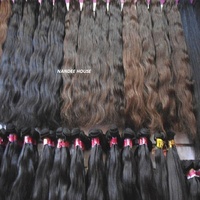 Cheveux indiens bruts non coupés en vrac, provenant de l'usine de Chennai, Inde, cheveux ondulés du sud de l'Inde, extensions de cheveux humains indiens en provenance d'Inde