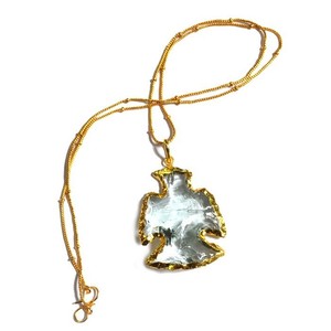 Collier électroplaqué avec pointes de flèche en verre d'aigle et pierres naturelles de guérison, à acheter en ligne : Collier électroplaqué avec pointes de flèche en verre d'aigle - Product Image 1