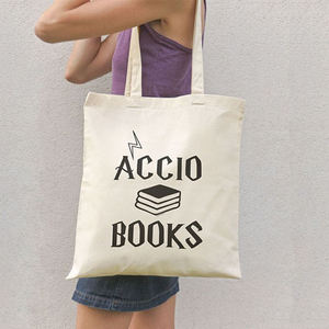 Bolso Tote Plegable de Moda para Mujer, Color Negro, con Logotipo Personalizado Serigrafiado, Base Reforzada, Asas Largas de Tela, Poliéster, Personalizable - Product Image 6