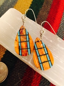 ใหม่ล่าสุดของผู้หญิงที่ทำด้วยมือ quty เครื่องประดับแฟชั่นต่างหูอะคริลิคตุ้มห้อยกับเรซิ่นแผ่นไข่มุกสไตล์ใหม่ - Product Image 4