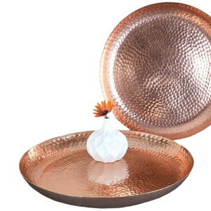 สง่างามที่มีคุณภาพสูงโลหะโค้งมนทำด้วยมือตอกการออกแบบที่มีทองแดงจบอาหารถาดเสิร์ฟ - Product Image 1