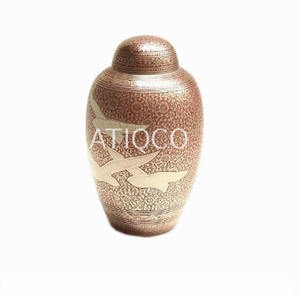 Urne de cimetière pour adultes, design aigle moderne et élégant, urne funéraire de crémation en laiton massif, pot américain pour adultes imprimé en fer attrayant - Product Image 1