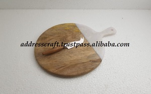 Planche à fromage en résine naturelle de designer/planche à découper en résine et bois planche à découper en bois décor de table pour la maison et la cuisine - Product Image 5