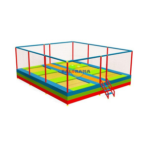 Trampoline en PVC junior avec six activités amusantes pour les enfants au rebond - Product Image 2