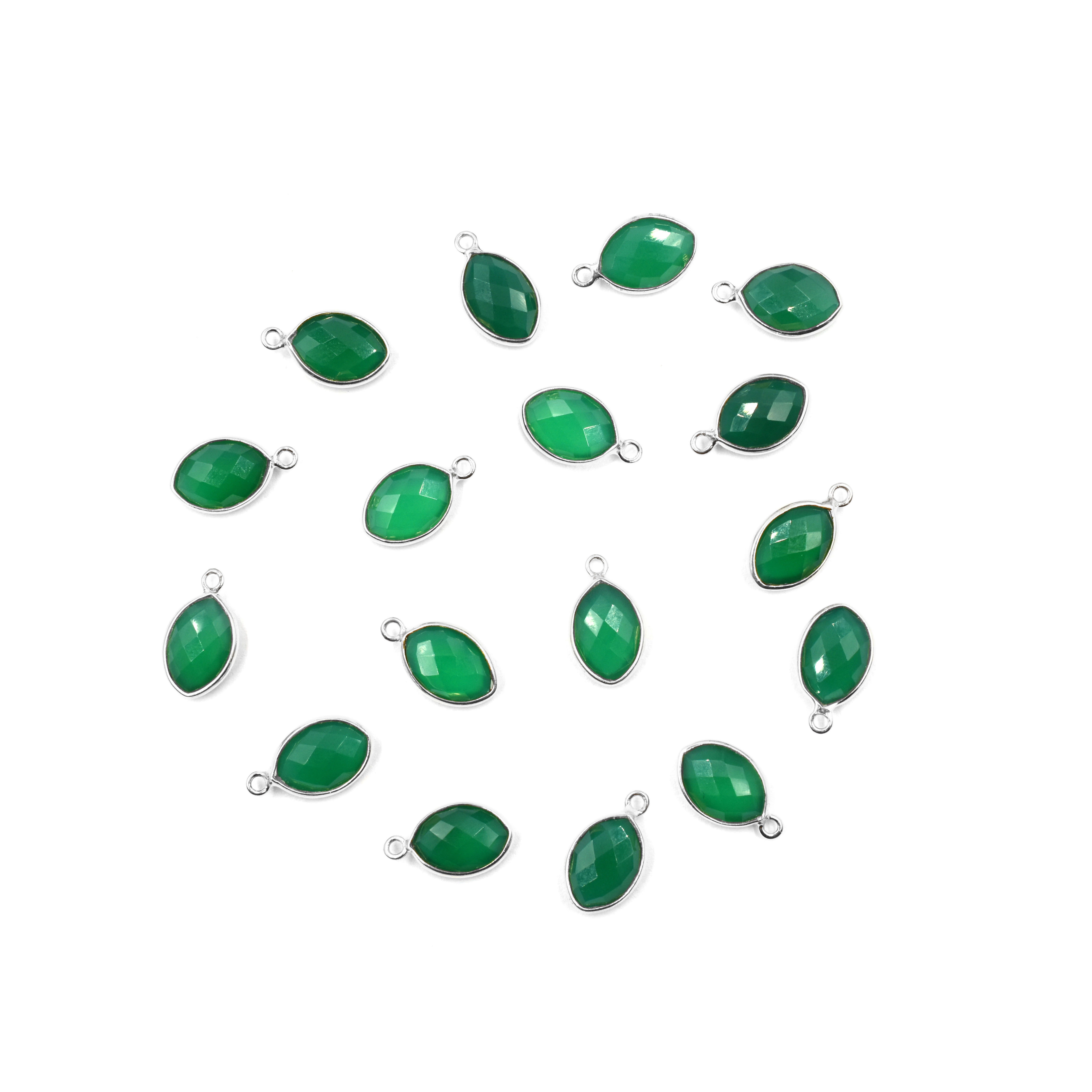 สีเขียว