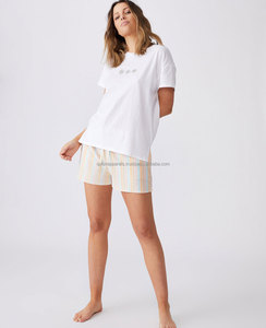 ผู้ผลิตเสื้อครอปท็อปผู้หญิงทรงเข้ารูป ผ้าฝ้าย 100% พิมพ์ลายกราฟิก รับปักโลโก้ตามสั่ง ขายส่ง - Product Image 2