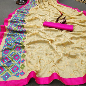 Nouveau dernier Festival porter en mousseline de soie broderie travail Saree avec chemisier pièce femmes indiennes portent Sari bas prix en gros Surat Apparelgarment - Product Image 1
