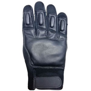 Guantes de protección de cuero de dedo completo de último estilo 2020 con equipo de defensa personal de entrenamiento de nudillos a la venta - Product Image 4