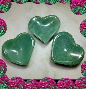 Cabujón de Aventurina verde con forma de corazón para curar piedras preciosas naturales hechas a mano para la fabricación de joyas con certificación IGI - Product Image 1