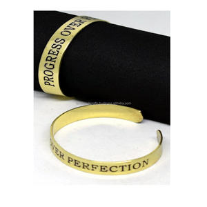 Nouveauté 2025 – Bracelet hexagonal en or rempli pour homme, style Hip Hop, bijou géométrique ethnique, manchette tendance – Idéal pour les cadeaux de famille du Nouvel An - Product Image 4