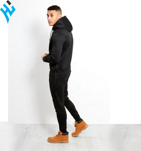 2025 nouvelle couleur noire Gym fitness pull poche kangourou hommes sport survêtement personnalisé 100% Polyester polaire logo personnalisé homme costumes - Product Image 2