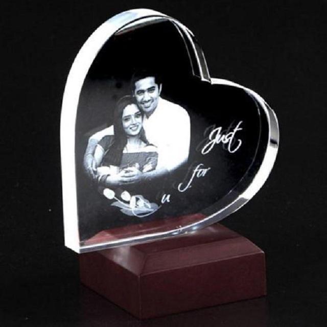 คริสตัลใส