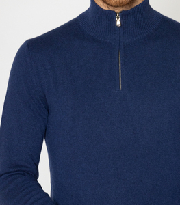 Maglione blu invernale da uomo in Cashmere 100% lavorato a mano con scollo da camionista a manica lunga realizzato in Italia - Product Image 5
