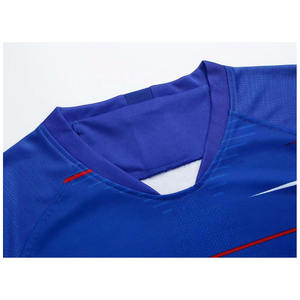 Pas cher Faible QUANTITÉ MINIMALE DE COMMANDE Sublimation Personnalisée Football Uniforme fait de Haute Qualité Polyester Tissu - Product Image 4