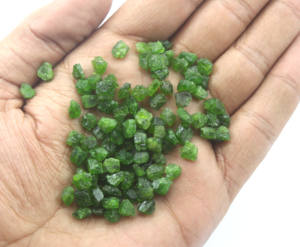 Vente en gros de 50 pièces de pierres précieuses naturelles de tourmaline verte non traitées Qualité incroyable et belles collections Hauteur 6mm - Product Image 5