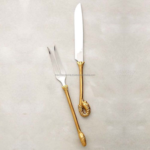 Juego de cuchara y tenedor de acero inoxidable dorado con diseño de extremo de cara de serpiente en relieve de latón mango hecho a mano - Product Image 4