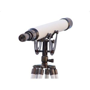 Télescope à baril unique en cuir blanc avec trépied en bois Jumelles décoratives au sol - Product Image 1