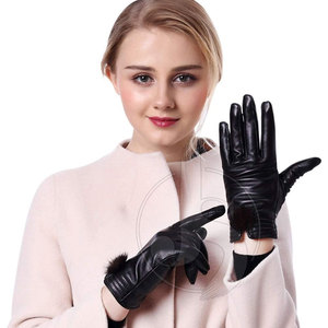 Gants en cuir noirs résistants au froid pour femmes, gants chauds pour écran tactile, hiver - Product Image 1