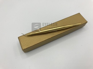 Pince à épiler en acier inoxydable avec logo personnalisé en gros Outil de greffage de levage enduit d'or avec pointe pointue et peigne - Product Image 4