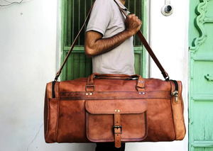 Bolsa de Viaje Unisex grande vintage de cuero genuino para fin de semana bolsa de viaje deportiva para gimnasio de color caramelo a la moda gancho con logotipo personalizado - Product Image 3