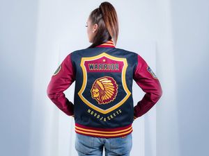 เสื้อแจ็คเก็ตเบสบอลสไตล์วาร์ซิตี้ทำจากขนสัตว์แท้  ปักลายเชนิลล์  คอตั้งทรงเรโทร  สตรีทแวร์  ติดกระดุมแป๊ก  สำหรับฤดูหนาว  ใส่ได้ทั้งชายและหญิง - Product Image 2