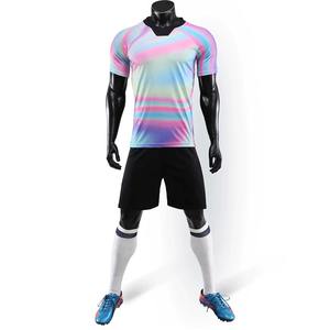Ensemble de maillots de football personnalisés 2021, 100% polyester, unisexe, pour adultes, par Tropic Edge Sports - Product Image 1