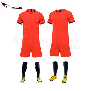 Equipo de fútbol de los hombres Set Barato al por mayor Uniforme Diseños Fútbol Jersey-Ropa de fútbol - Product Image 6