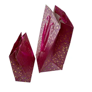 Sacs cadeaux violets avec poignées en ruban, prix d'usine écologique, taille personnalisée et impression de Logo, sacs en papier Kraft de styliste faits à la main