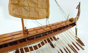 Bateaux en bois BIREME - GIA NHIEN CO.LTD Modèle artisanal de bateau FB0028W Peint Style nautique Fabriqué au Vietnam Haute qualité - Product Image 2