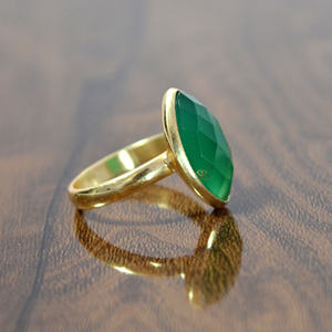 Bague en argent Sterling, pierre précieuse verte naturelle en forme de 1,5mm, plaqué or 18 carats, vente en gros, fournisseur et fabrication de bijoux - Product Image 2