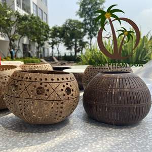 Applique murale en noix de coco à abat-jour rond COCO-ECO/lampe en noix de coco sculptée Vietnam/lampe en palmier de noix de coco de divers designs - Product Image 3