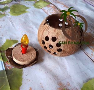 HAUTE QUALITÉ DÉCORATION ÉCOLOGIQUE NATUREL de NOIX de COCO/LAMPE DÉCORATIVE AVEC DIVERS MOTIFS DU VIETNAM - Product Image 1