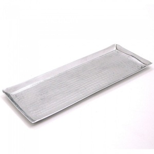 Plateau artisanal en métal rond de couleur noire avec poignées de forme ronde, vaisselle élégante, plateau de service alimentaire fabricant - Product Image 2