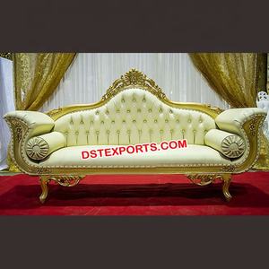 Walima Mehndi Stage Couch Último diseño Mehndi Function Couch Elegante Mehndi Stage Sofá de asiento bajo London Best Wedding Stage - Product Image 3