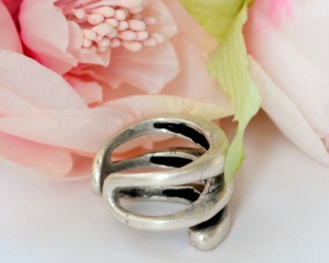 Anillo de tubo unisex ajustable bohemio de plata de ley con ajuste de barra Piedra de topacio Diseño grueso - Product Image 2